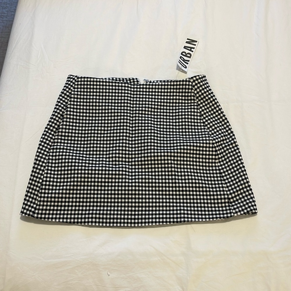 Urban Outfitters- Gingham Mini Skirt. Black/White.
